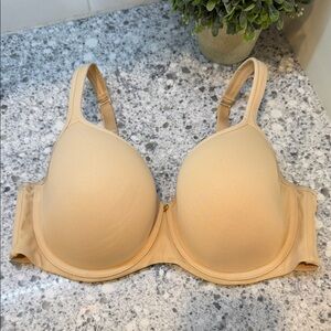 Essential Bodywear nude underwire bra size 40E style #6111